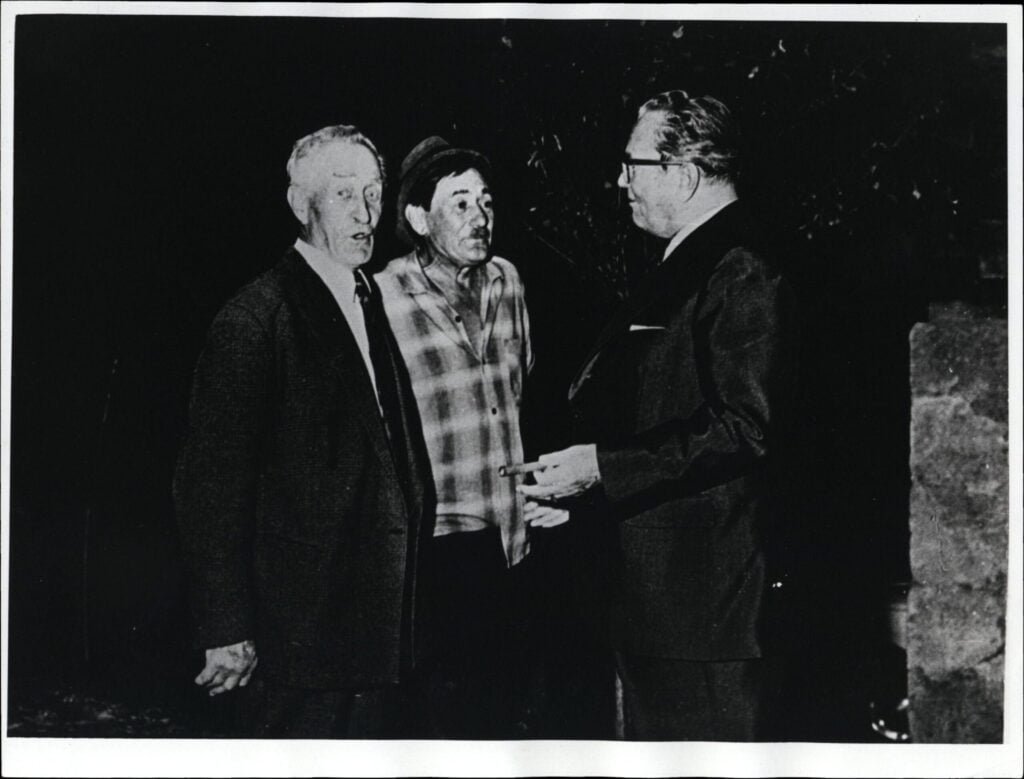 YUGOSLAVIA Josip Broz Tito with citizens / press photo / 180 x 240 mm / vintage photo