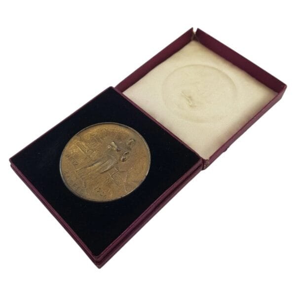 YUGOSLAVIA 3rd Yugoslav Philatelistic Exhibition [III JUFIZ 1956 / ZAGREB - III JUGOSLAVENSKA FILATELISTIČKA IZLOŽBA] by Grga Antunac / Gold plated Bronze medal / 84 g / 55 mm