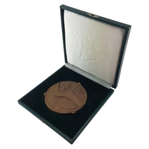 CROATIA Zagreb University - Faculty for Shipbuilding and Engineering by Želimir Janeš / Bronze medal / 451 g / 98 mm