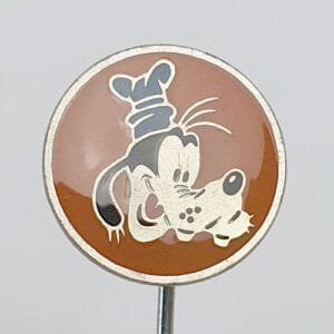 UNKNOWN COUNTRY Disney Cartoon / Goofy / vintage lapel pin