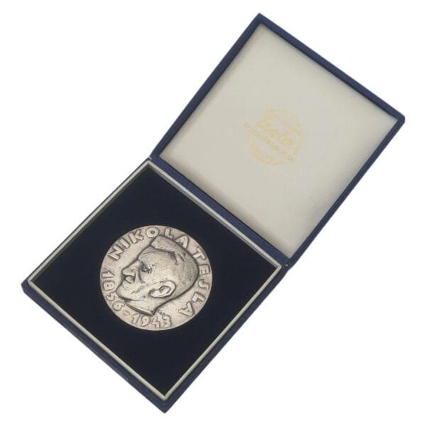 YUGOSLAVIA Croatia Nikola Tesla / 179 g / 80 mm / medal by Kosta Angeli Radovani / in case