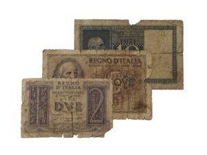 ITALY WWII era low grade / banknotes lot / 3 pcs.