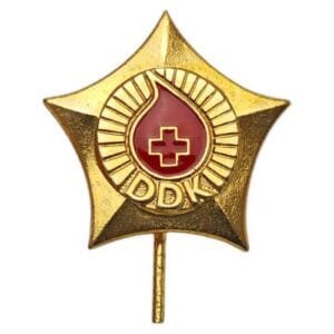 YUGOSLAVIA Red Cross / blood donation / vintage lapel pin