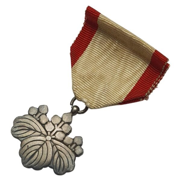 JAPAN Order of the Rising Sun, 8th Class, Silver, WWII Era
