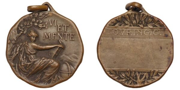 ITALY Touring Club Italiano / VI ET MENTE / medal