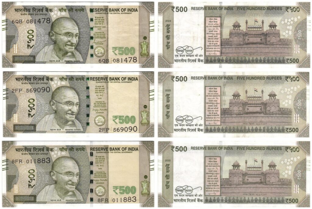 Lote de 3 billetes de 500 rupias de la India de varias fechas.