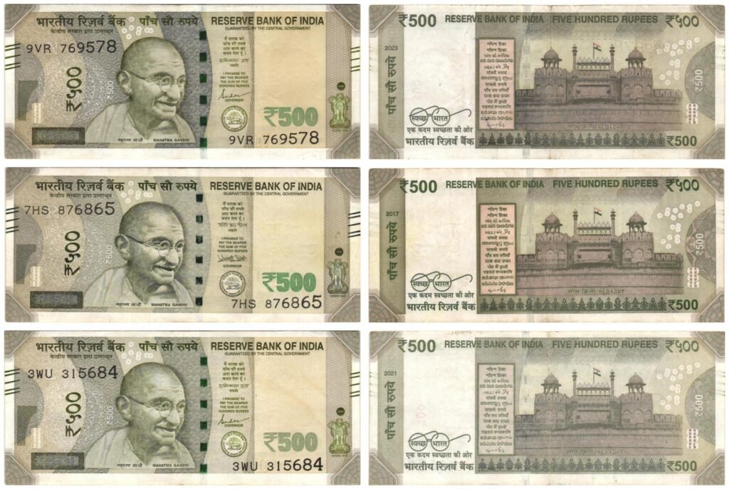 Lote de 3 billetes de 500 rupias de la India de varias fechas.